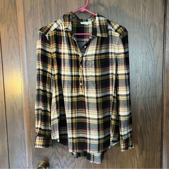 beachlunchlounge plaid button up shirt - Picture 1 of 6